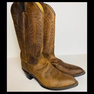 Women’s Justin Boots 8B